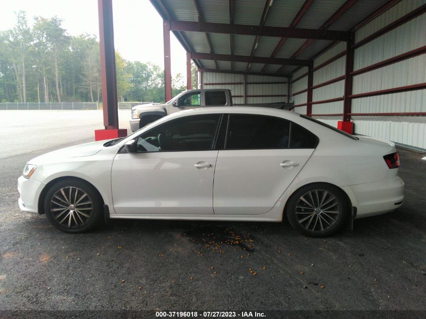 2016 VOLKSWAGEN JETTA SEDAN 1.8T SPORT - 3VWB17AJ3GM215611