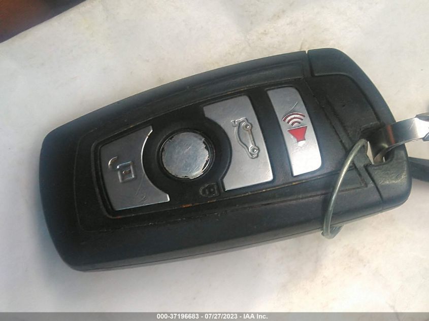 2013 BMW 5 SERIES GRAN TURISMO 550I XDRIVE - WBASP0C56DC988009