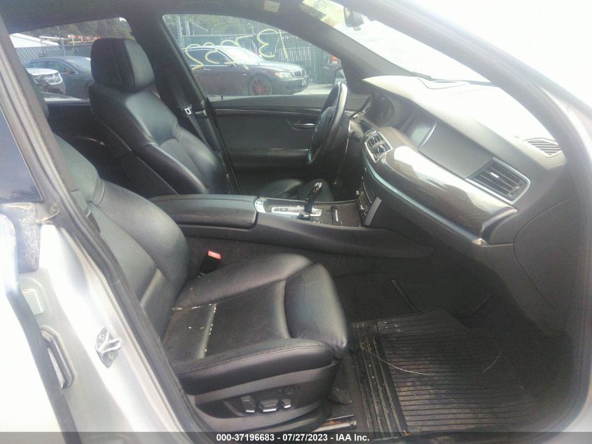 2013 BMW 5 SERIES GRAN TURISMO 550I XDRIVE - WBASP0C56DC988009