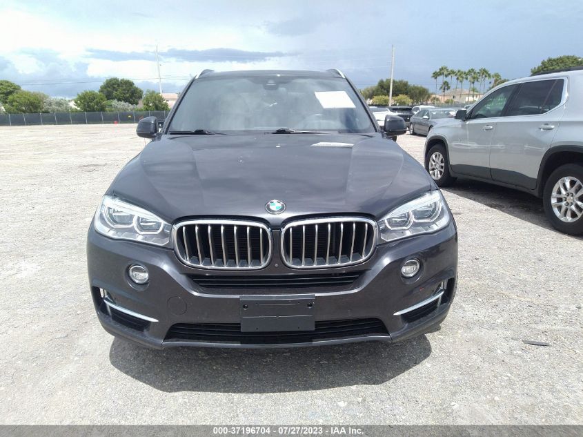 5UXKR0C51J0X91595 2018 BMW X5, photo no. 12