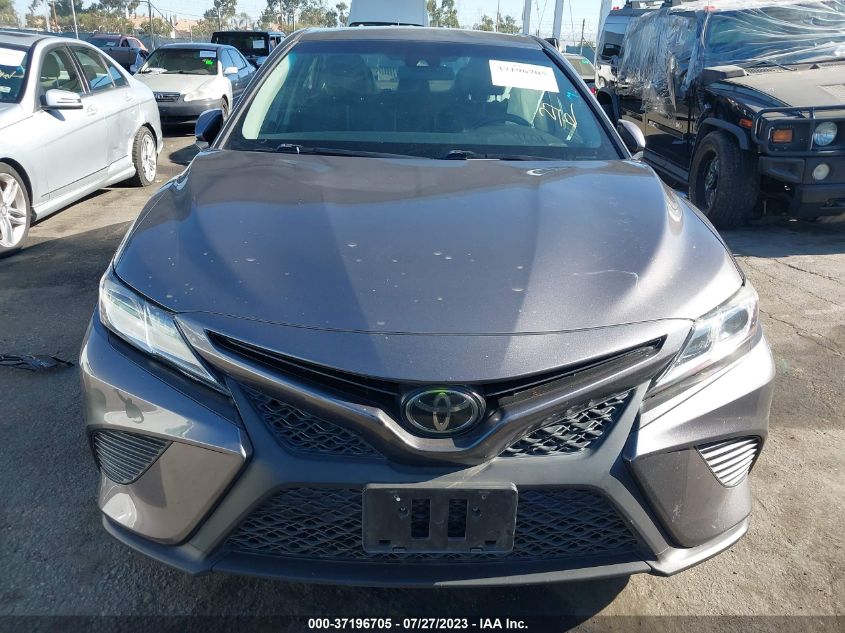 2018 TOYOTA CAMRY LE/SE/XLE/L - 4T1B11HK0JU565159