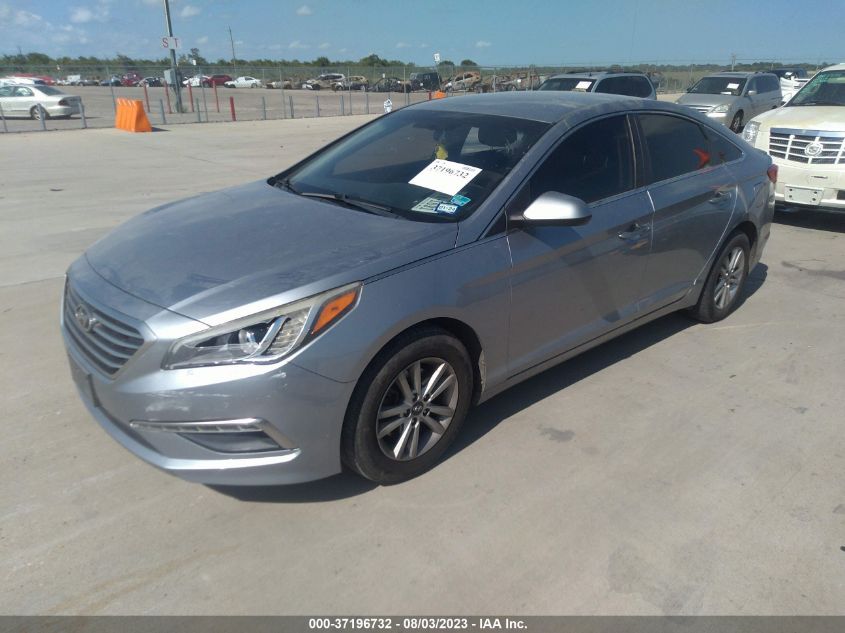 2015 HYUNDAI SONATA 2.4L SE - 5NPE24AF7FH070195