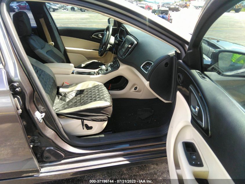 2015 CHRYSLER 200 C - 1C3CCCCB8FN559024
