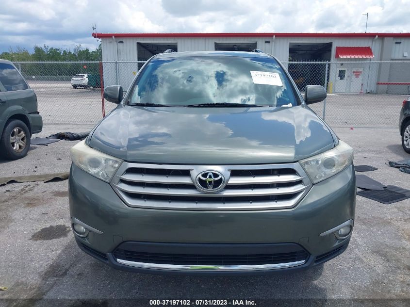 2013 TOYOTA HIGHLANDER PLUS - 5TDZA3EHXDS038875