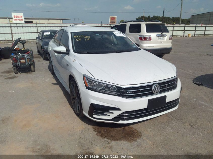 2017 VOLKSWAGEN PASSAT R-LINE W/COMFORT PKG - 1VWDT7A32HC011695