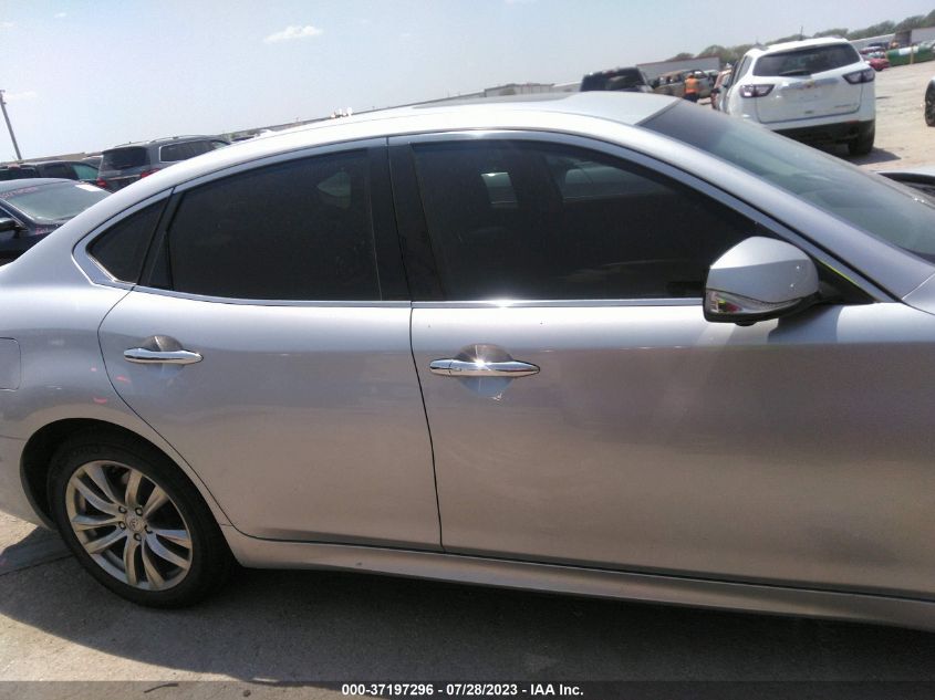 2017 INFINITI Q70 3.7 JN1BY1AP1HM740828