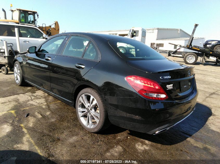 55SWF4JB6JU243412 2018 MERCEDES-BENZ C-CLASS, photo no. 3