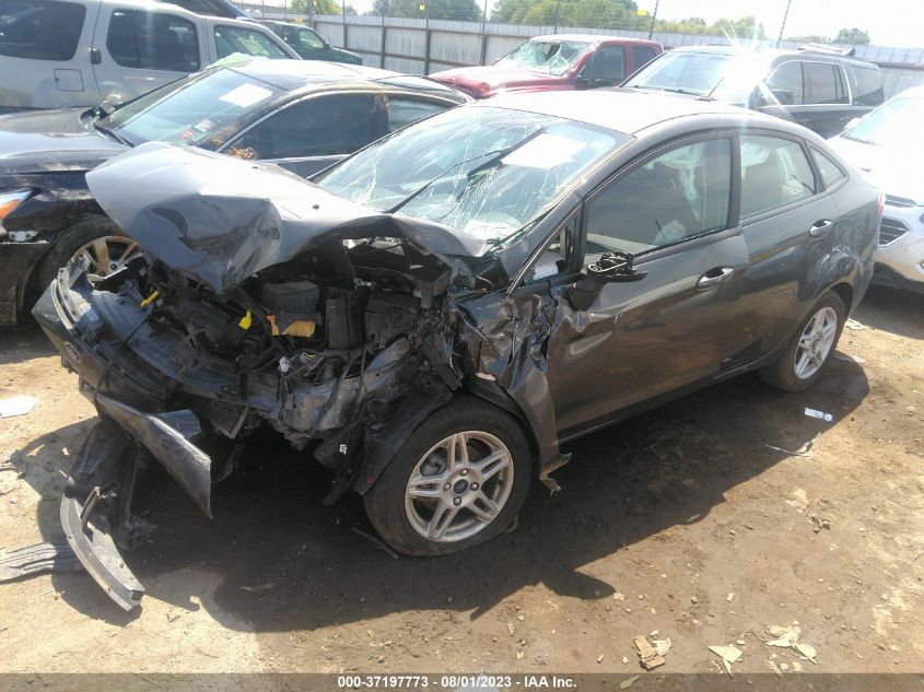 VIN 3FADP4BJ1JM104320 2018 FORD FIESTA SE