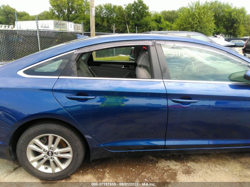 2015 HYUNDAI SONATA 2.4L SE - 5NPE24AF0FH171207