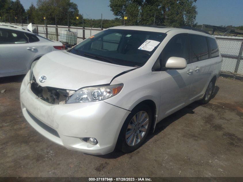 5TDYK3DC8CS262143 2012 TOYOTA SIENNA, photo no. 2