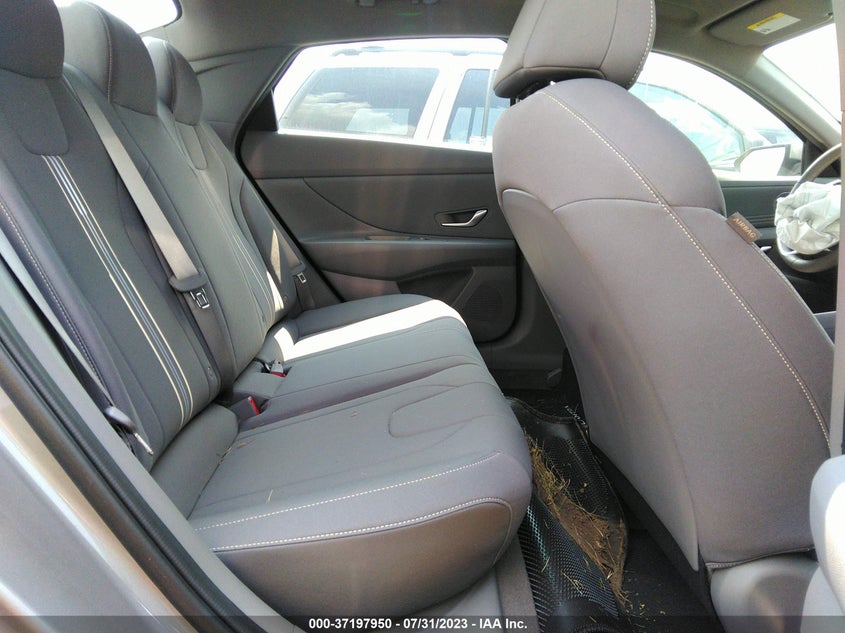 VIN KMHLS4AG5PU567040 2023 HYUNDAI ELANTRA SEL