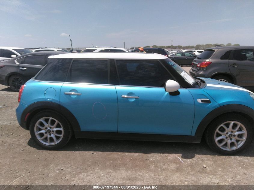 2015 MINI COOPER HARDTOP 4 DOOR WMWXS5C57FT827267