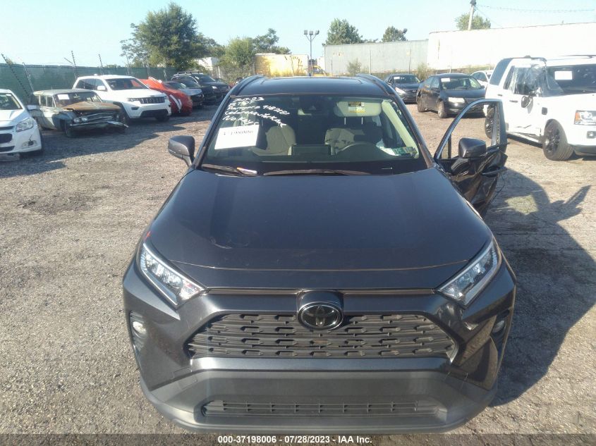 2019 TOYOTA RAV4 XLE/XLE PREMIUM - JTMP1RFV0KD007948