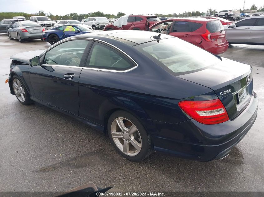 2014 MERCEDES-BENZ C-CLASS C 250 - WDDGJ4HB2EG192812