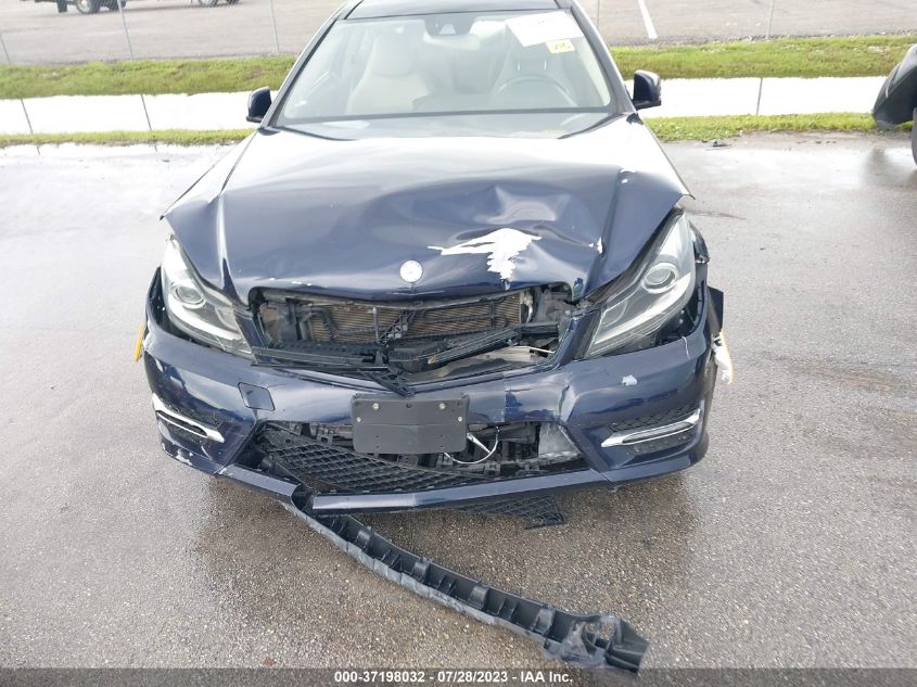 2014 MERCEDES-BENZ C-CLASS C 250 - WDDGJ4HB2EG192812