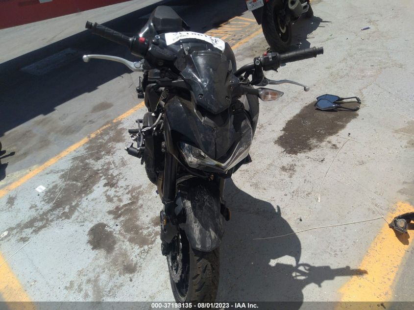 2017 KAWASAKI ZR900 - JKAZR2B11HDA16434