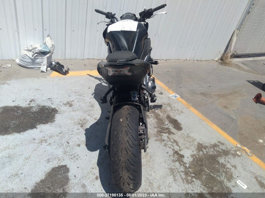 2017 KAWASAKI ZR900 - JKAZR2B11HDA16434