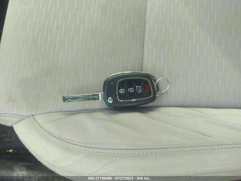 2019 HYUNDAI TUCSON SE - KM8J2CA49KU914854
