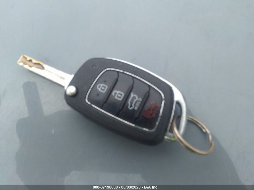 2019 HYUNDAI TUCSON SE - KM8J2CA45KU895302