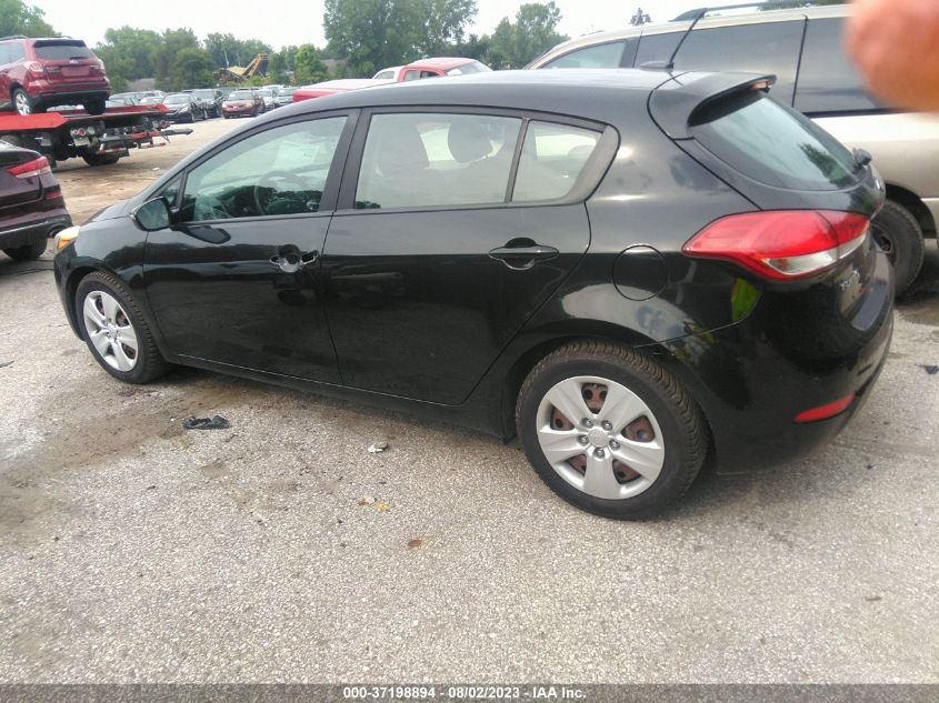 2016 KIA FORTE 5-DOOR LX - KNAFK5A85G5598618