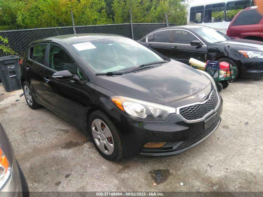 2016 KIA FORTE 5-DOOR LX - KNAFK5A85G5598618