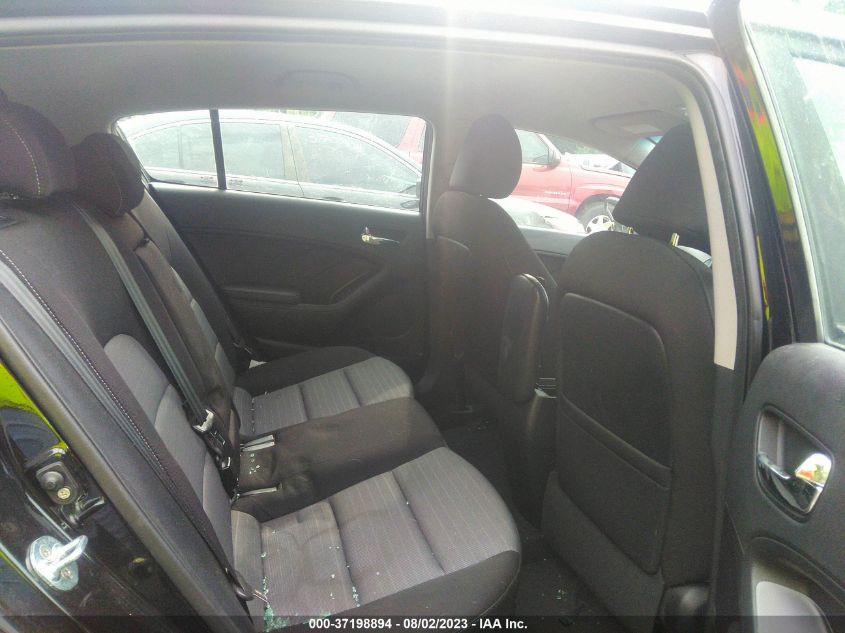 2016 KIA FORTE 5-DOOR LX - KNAFK5A85G5598618