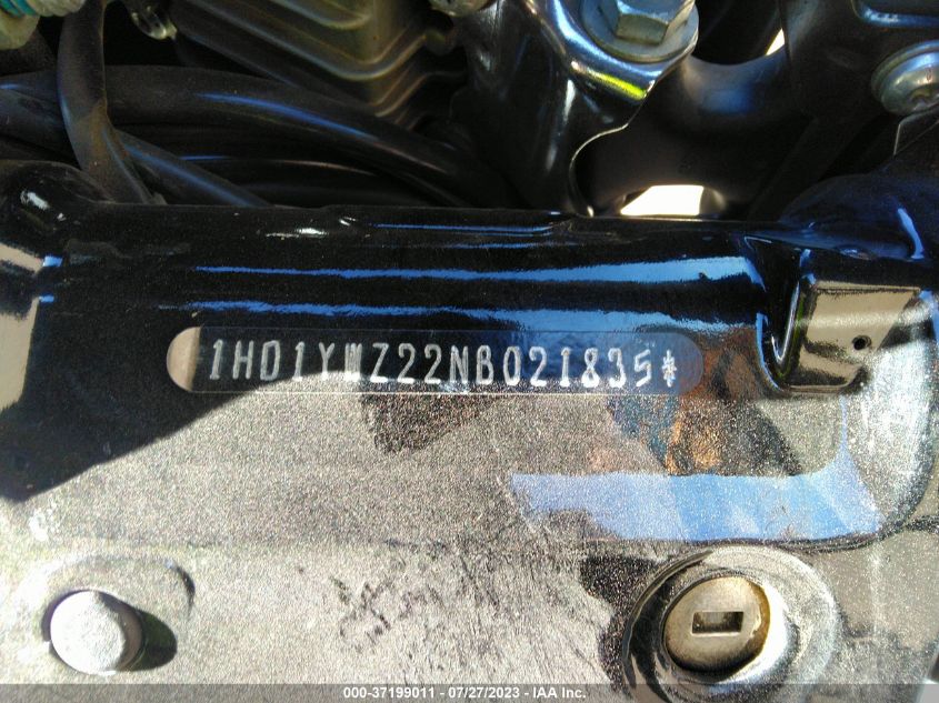 2022 HARLEY-DAVIDSON FLXRS 1HD1YWZ22NB021835