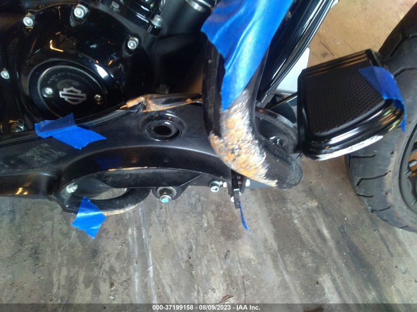 2019 HARLEY-DAVIDSON FLTRXS - 1HD1KTP12KB609479