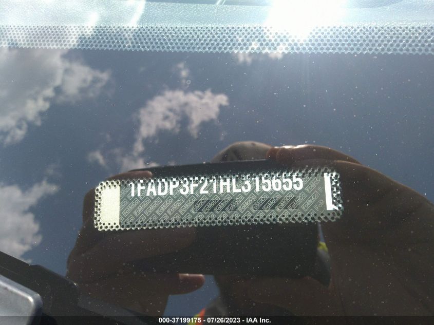 2017 FORD FOCUS SE - 1FADP3F21HL315655