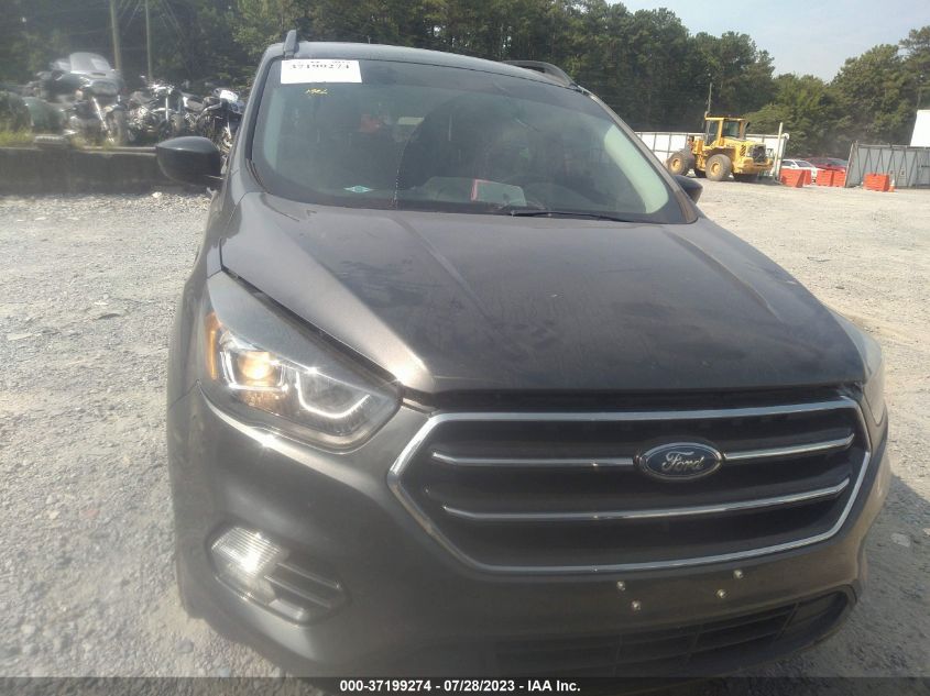 2017 FORD ESCAPE SE - 1FMCU0G98HUB85646