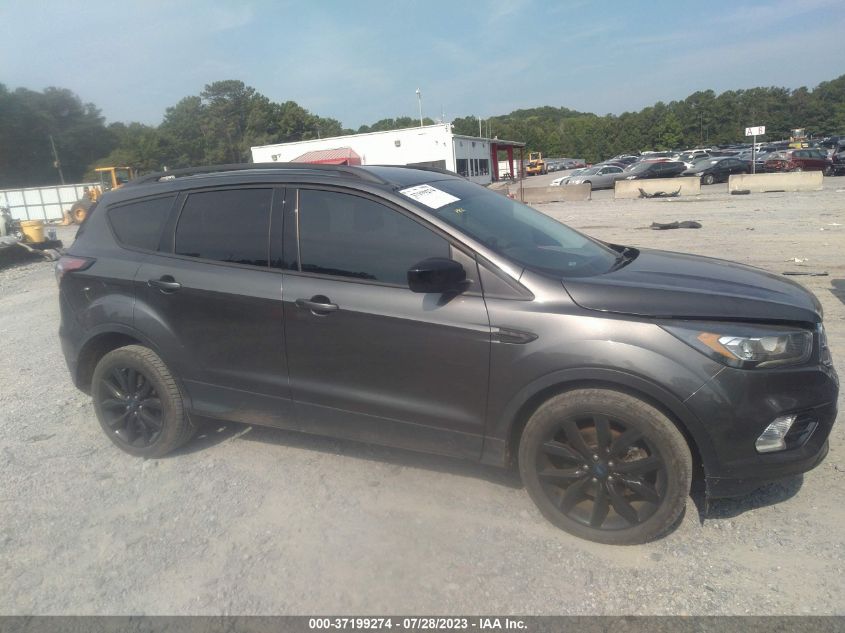 2017 FORD ESCAPE SE - 1FMCU0G98HUB85646