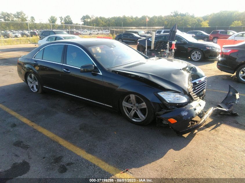 2013 MERCEDES-BENZ S-CLASS S 550 - WDDNG9EB4DA496104
