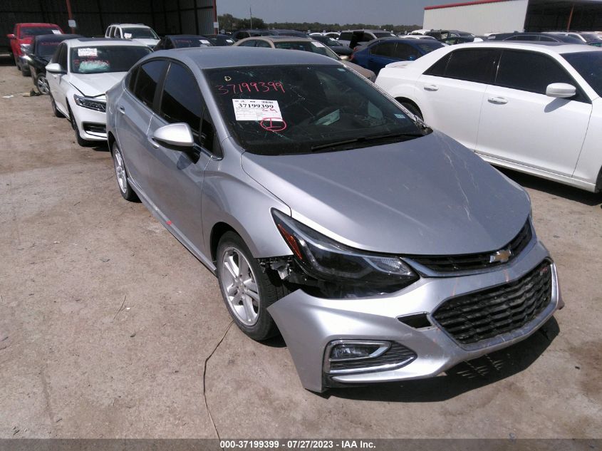 2018 CHEVROLET CRUZE LT - 1G1BE5SM3J7105494