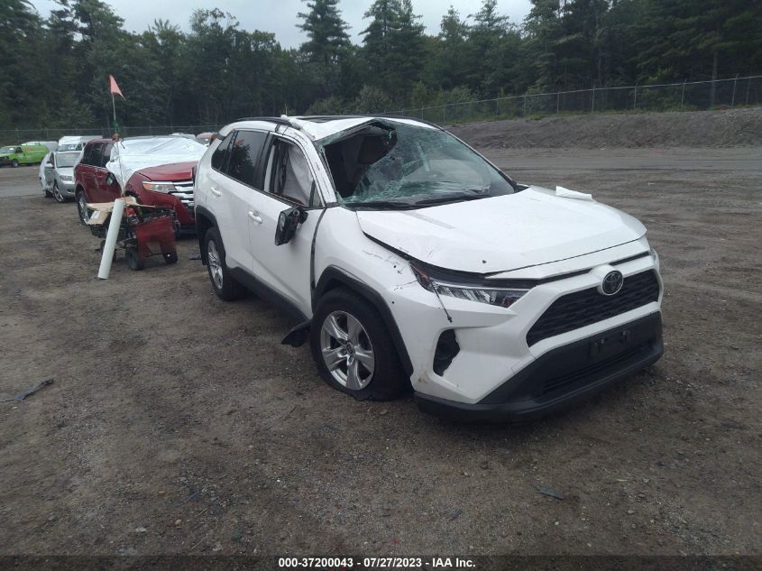 2020 TOYOTA RAV4 XLE - JTMP1RFV3LD058779