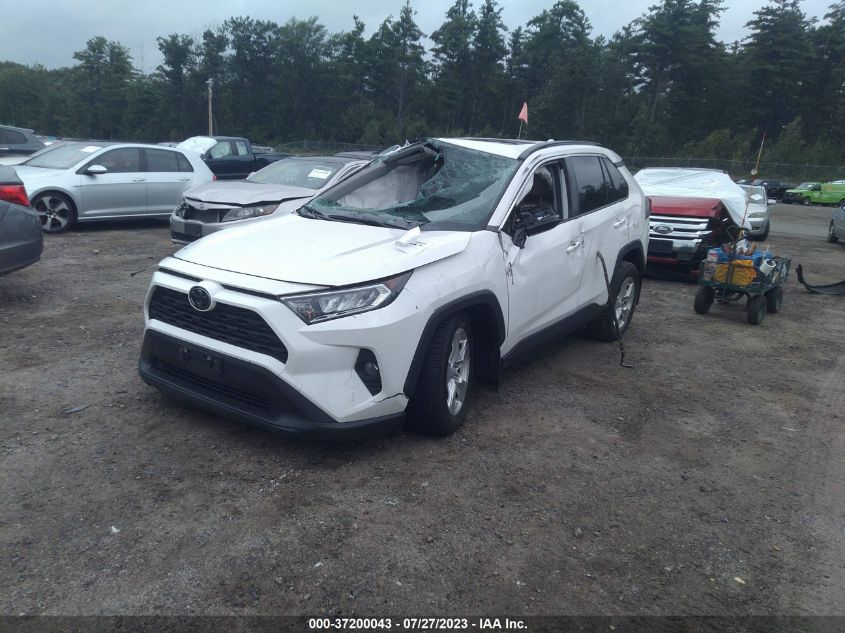 2020 TOYOTA RAV4 XLE - JTMP1RFV3LD058779