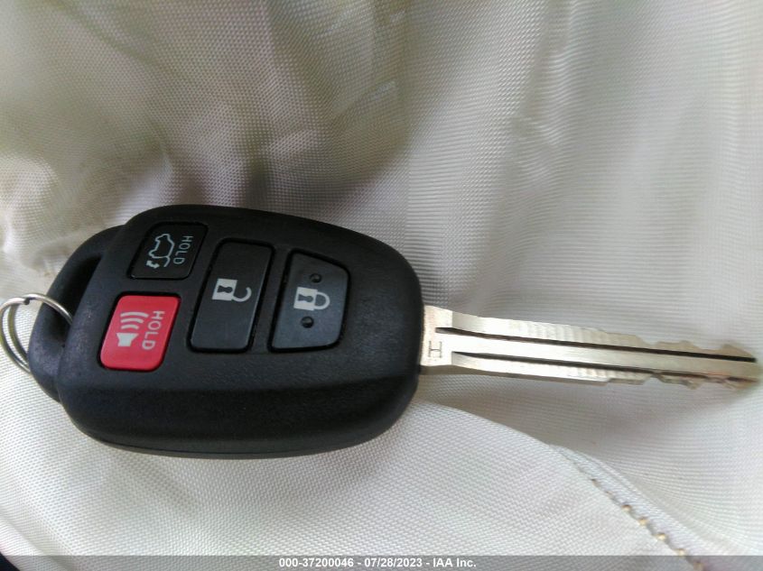 2015 TOYOTA RAV4 XLE - 2T3RFREV8FW279863