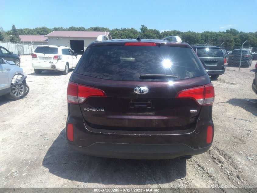 2015 KIA SORENTO LX - 5XYKTCA64FG584782