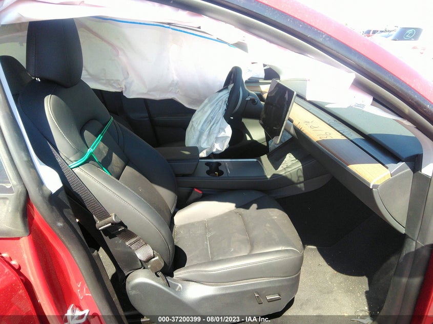 VIN 7SAYGDEE9PA126136 2023 TESLA MODEL Y LONG RANGE