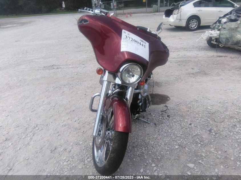 2010 HARLEY-DAVIDSON FLHX - 1HD1KB413AB629365