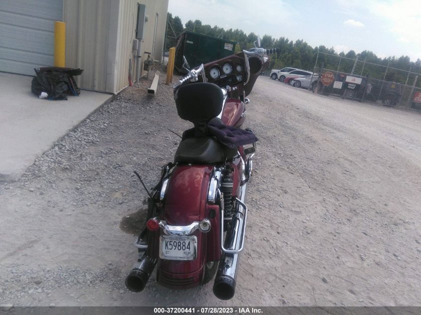 2010 HARLEY-DAVIDSON FLHX - 1HD1KB413AB629365