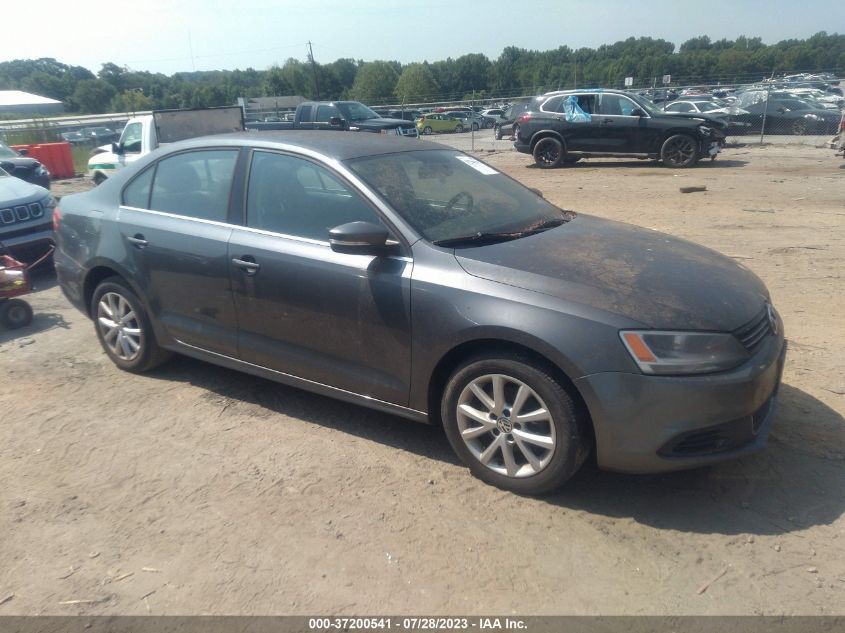 2014 VOLKSWAGEN JETTA SEDAN SE W/CONNECTIVITY - 3VWD17AJ7EM284341