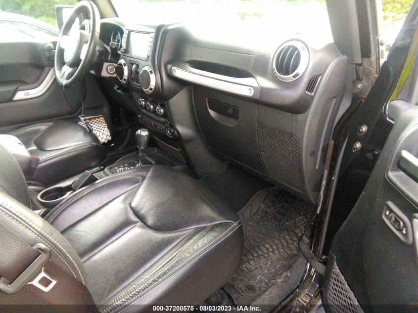 2017 JEEP WRANGLER UNLIMITED SAHARA - 1C4HJWEG4HL595664