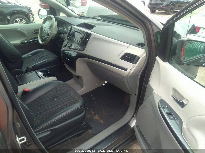 2013 TOYOTA SIENNA SE - 5TDXK3DC6DS304144
