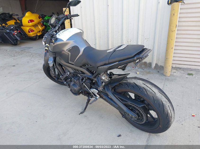 2015 YAMAHA FZ09 C JYARN33Y2FA001712