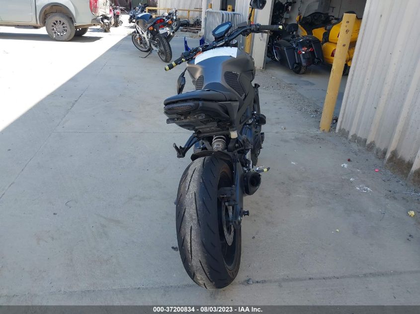 2015 YAMAHA FZ09 C JYARN33Y2FA001712