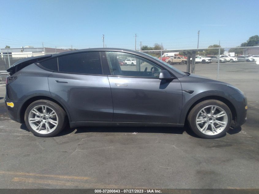 2022 TESLA MODEL Y LONG RANGE - 7SAYGAEE2NF490428