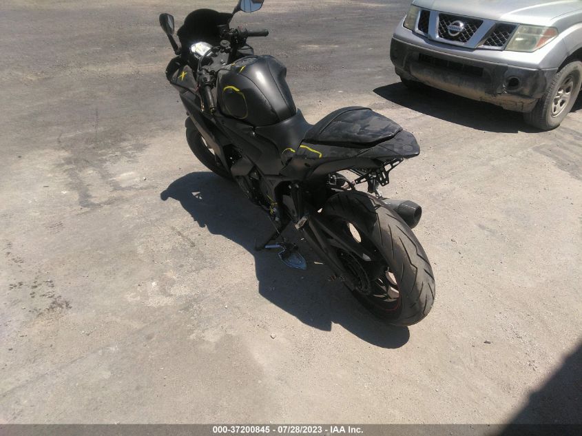 2015 YAMAHA YZFR3 MH3RH06Y1FK007535
