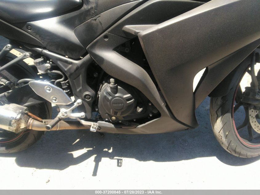 2015 YAMAHA YZFR3 MH3RH06Y1FK007535