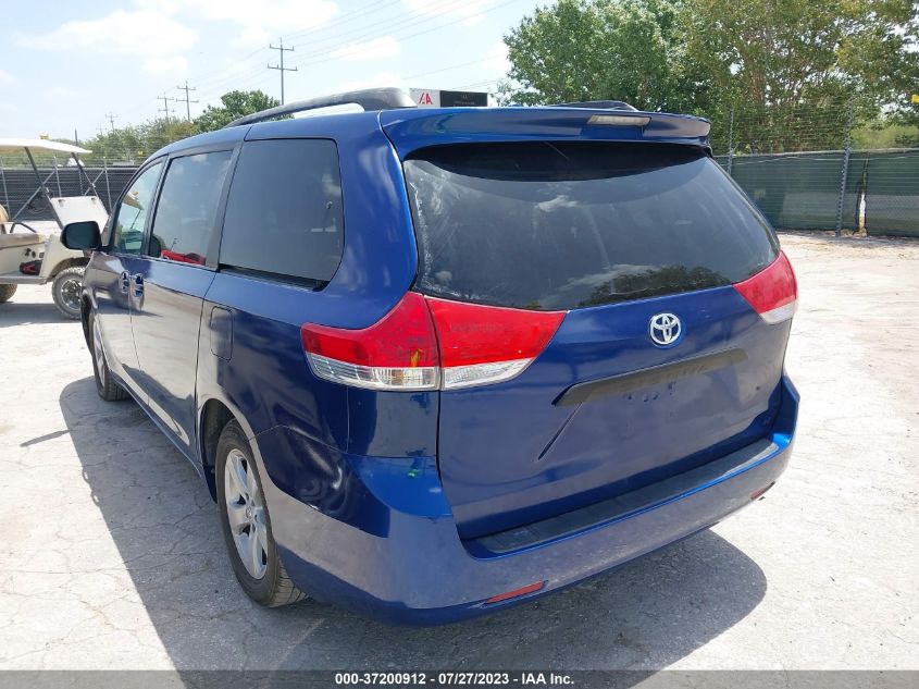 5TDKK3DC4BS070206 2011 TOYOTA SIENNA, photo no. 3