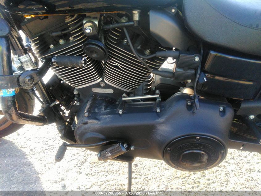 2017 HARLEY-DAVIDSON FXDLS 1HD1GS812HC314461